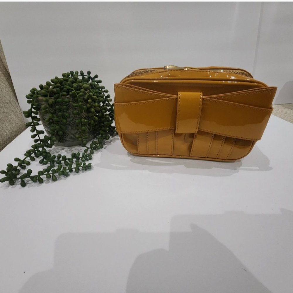 NWOT RARE Authentic Zac Posen Patent Leather Cosmetic Bag